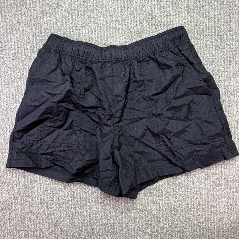 Athleta Black Crinkle Nylon Pull On Athletic Pocket Shorts Size Medium M - Picture 2 of 8